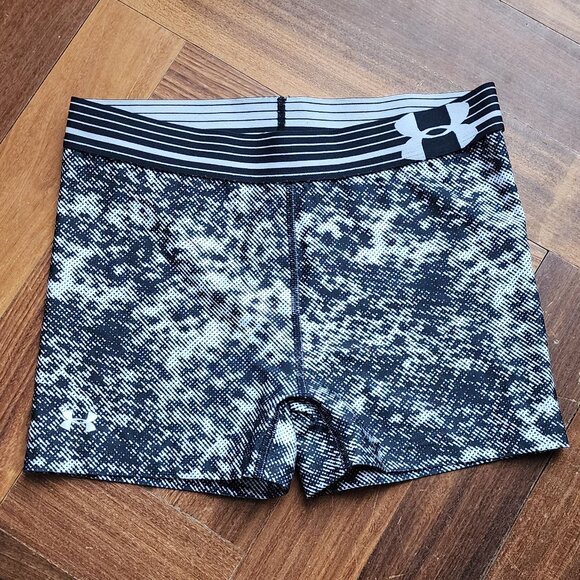 Under Armour Ladies Compression Shorts Size Medium - Picture 2 of 6